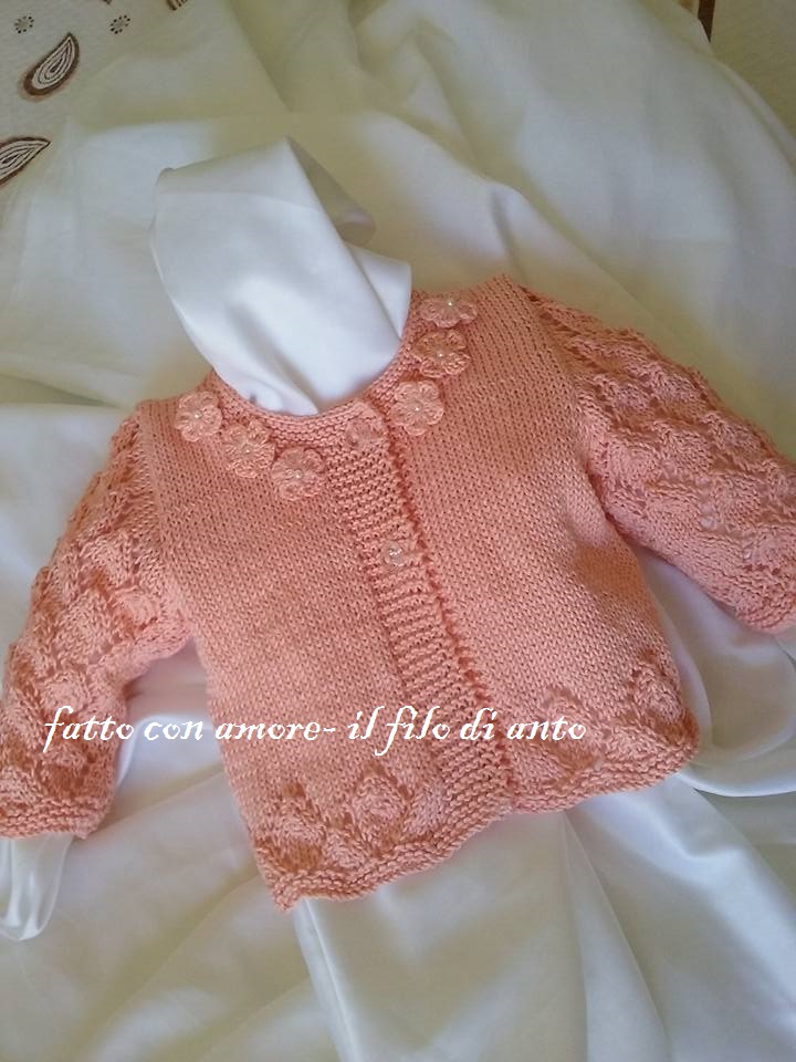 Maglia cardigan bambina in cotone rosa pesca con fiorellini